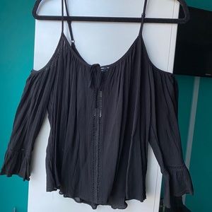 FOREVER 21 BLACK COLD SHOULDER TOP